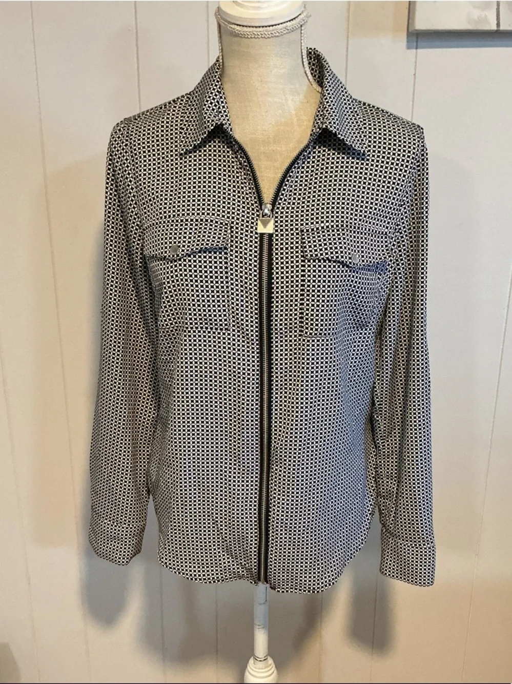 Michael Kors Black & White Geometric Zip-Front Button Down Shirt